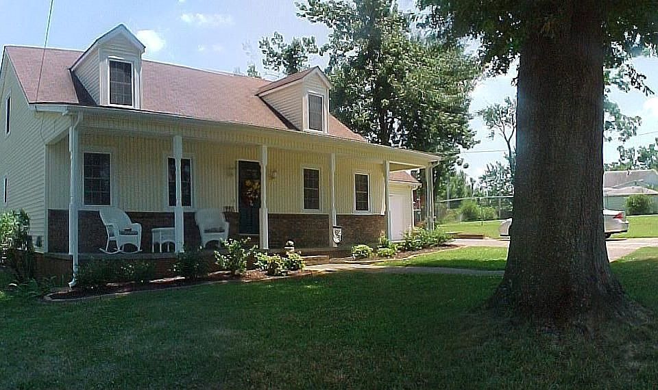 1st image of 128 Campbell Ct