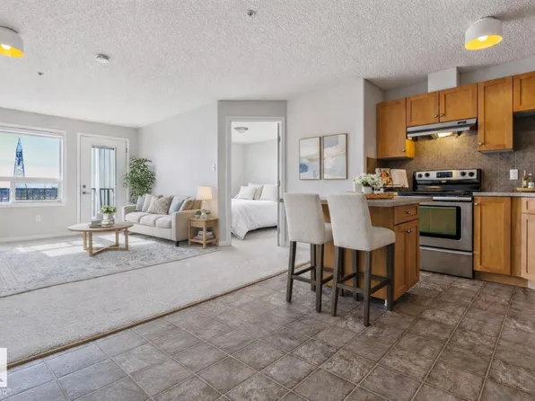 9363 Simpson Dr NW #1320, Edmonton, AB T6R 0N2