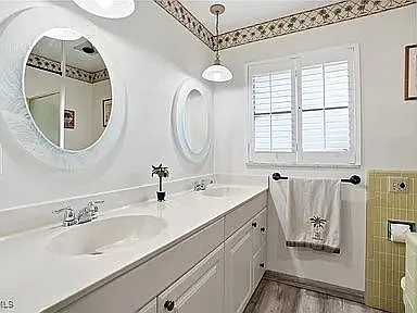 3 bed, 2.0 bath, 1300 sqft, $888 — Photo 2