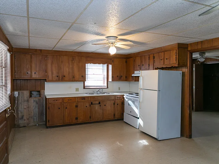 512 Dogwood St NE #C — Photo 2