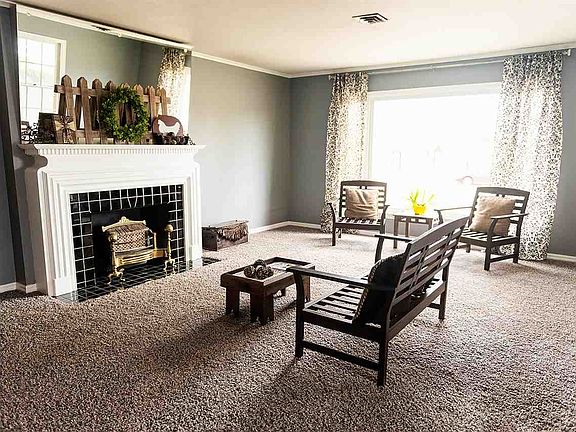 4th image of 1009 Sequoyah Dr