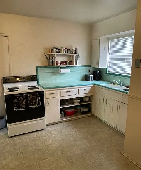 951 E Logan Ave #A — Photo 7