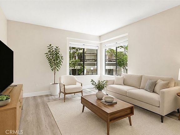 4th image of 25717 Sycamore Pointe