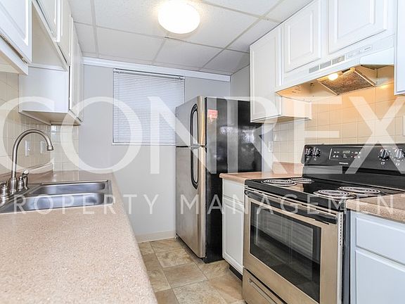 3rd image of 3503 Greenwood Dr