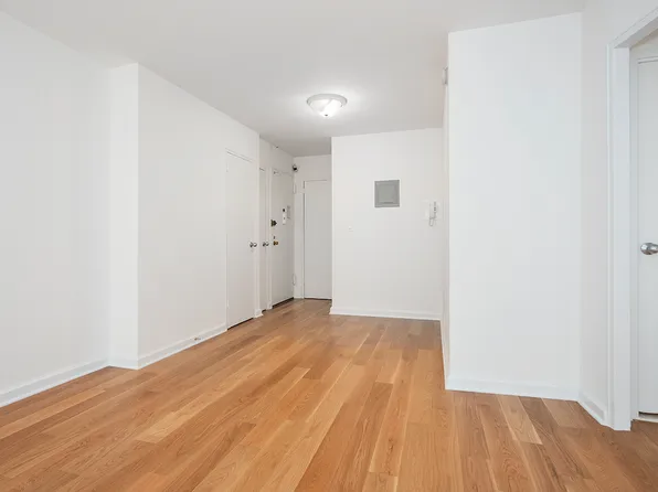 240 East 76th Street image 6 of 7