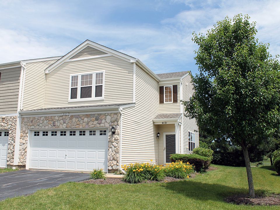 1st image of 4121 Blackstone Dr #4121