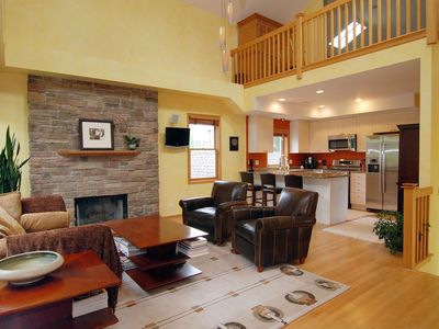 3137 N Seminary Ave #3, Chicago, IL, 60657