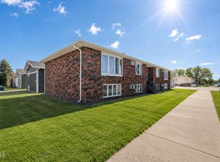 121 E Sweet Ave APT 3, Bismarck, ND 58504