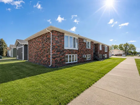 121 E Sweet Ave APT 3, Bismarck, ND 58504