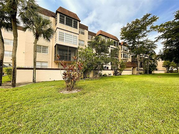3rd image of 7300 NW 17th St APT 203