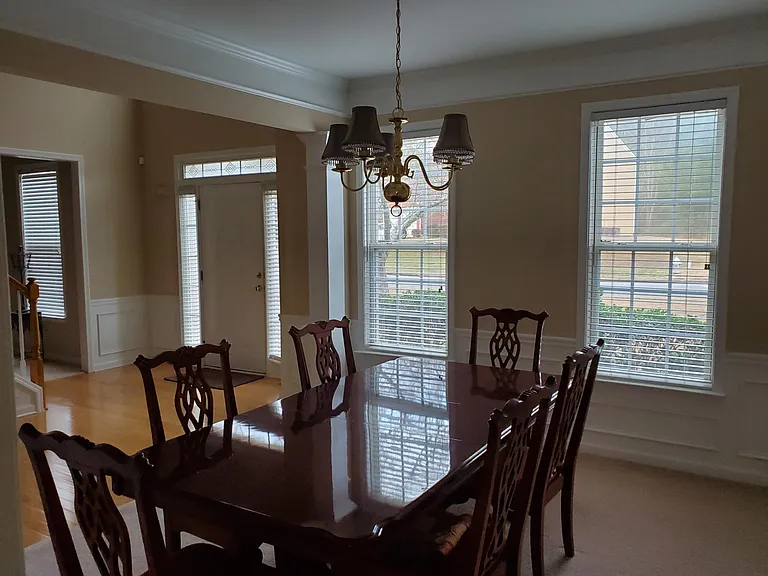 Formal Dining