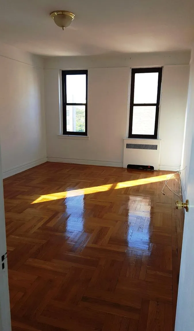 2 bed, 1100 sqft, $1,975 — Photo 1