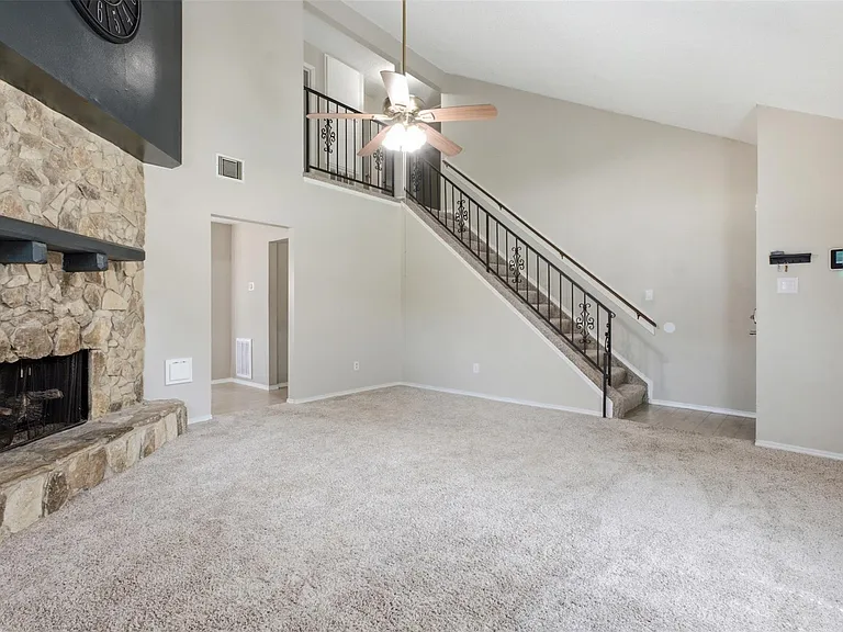 4118 Garden Springs Dr — Photo 4