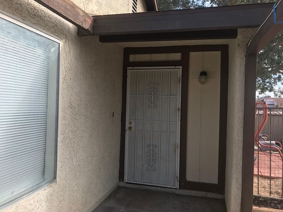 1st image of 4174 Larkwood Ave