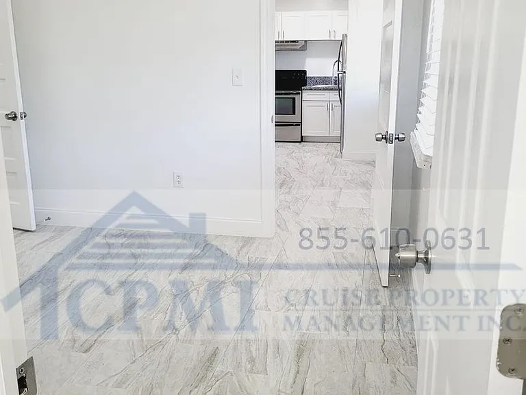 $995 Sec Dep Special With In Unit Laundry In Select Units In East Boca — Photo 14