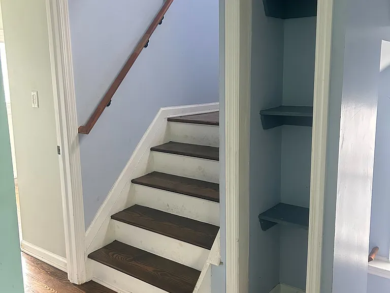 32 Augusta St — Photo 16
