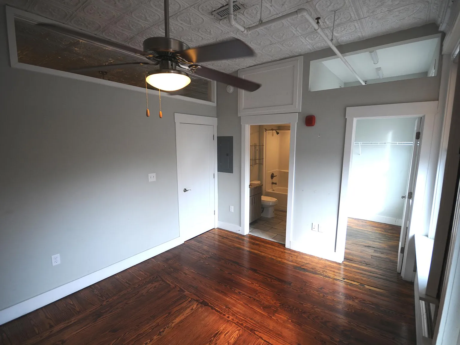 117 W Broad St — Photo 4