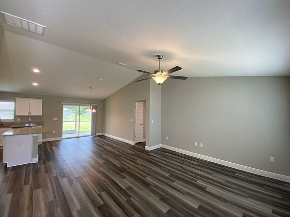 5th image of 13 Poplar Ln