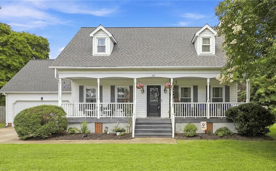 1st image of 201 Azalea Dr