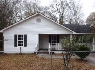 300 S 3rd Ave, Dillon, SC 29536