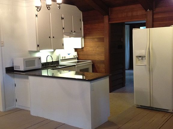 Kitchen - Granite, flat top electric stove