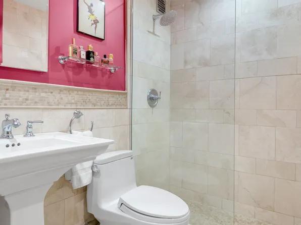 20 East 35th Street image 10 of 15