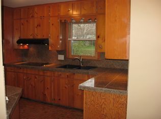 2322 Ridgewood Ave, Omaha, NE 68124