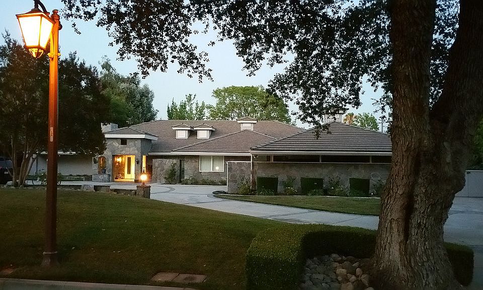 1st image of 1430 Glencoe Dr