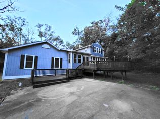 203 Roberts Rd, Tower Lakes, IL 60010