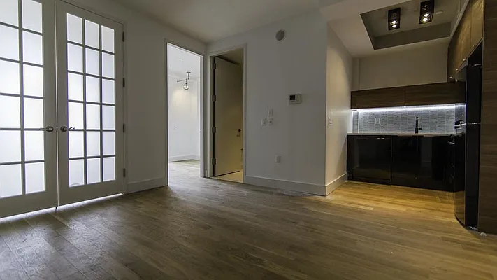 Rented by Nooklyn NYC LLC | media 94