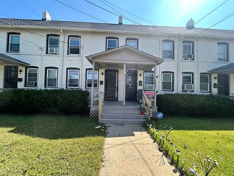 168A Macarthur Ave #168A — Photo 3