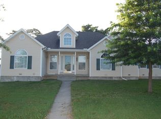 1301 Ginger Blue Ave, Monett, MO 65708
