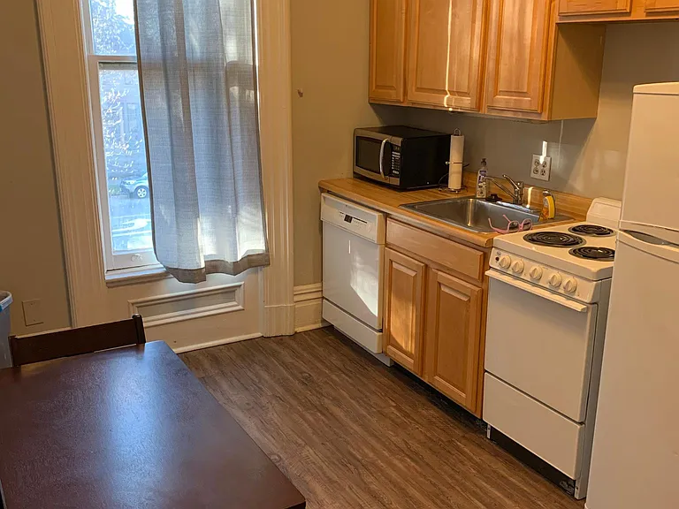 1076 Neil Ave #2B — Photo 9