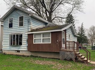 9 Spring St, Phoenix, NY 13135