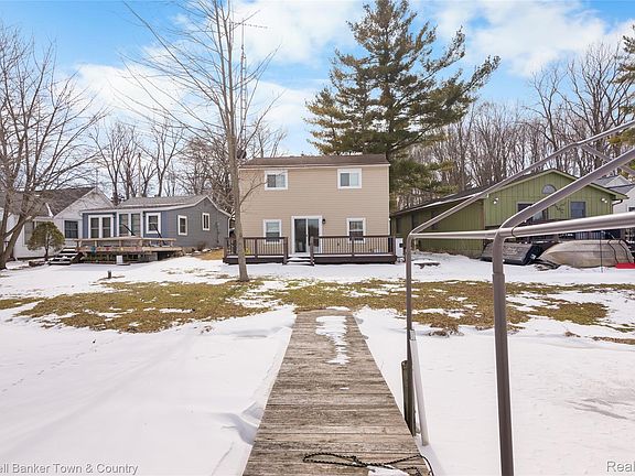 3rd image of 2705 Melvin Rd