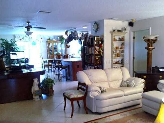 4th image of 514 Lomond Dr