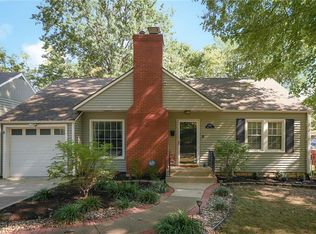 5219 Maple St, Mission, KS 66202