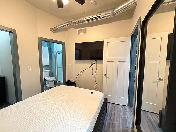 5th image of 44 E Utica St #1B