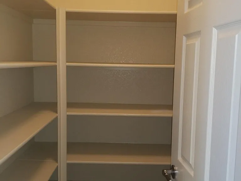199 N Alta Dena St — Photo 13