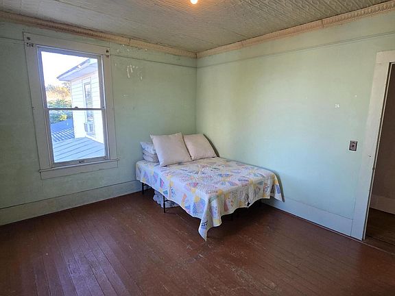 33rd image of this home