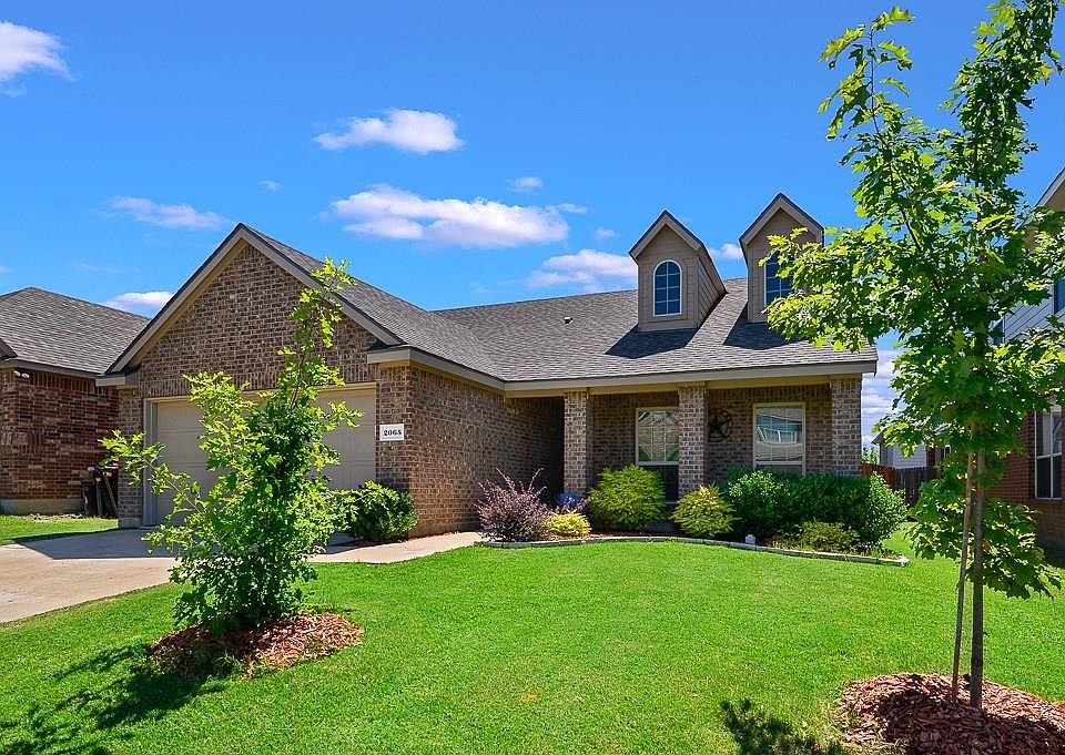 1st image of 2065 Meadow Park Dr