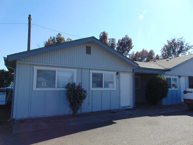 2060 Table Rock Rd #10 — Photo 10