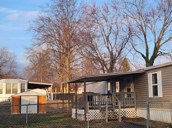 49 Periwinkle Cir, Belleville, IL 62220
