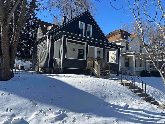 2nd image of 1926 N Myrtle St