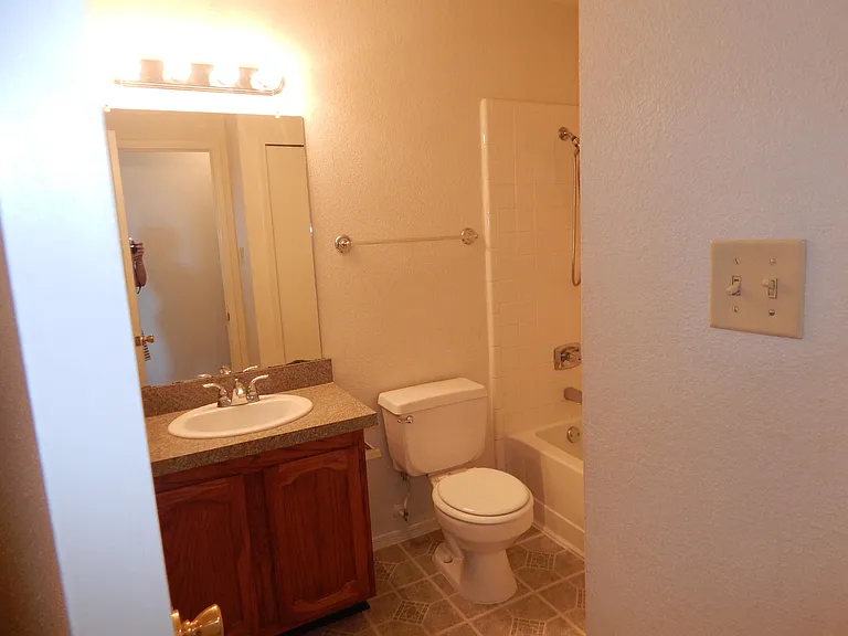 1613 Bobby Lee Dr — Photo 17