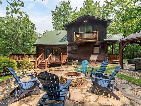 2nd image of 155 Basswood Way