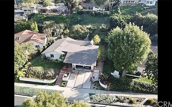 3rd image of 44 Rollingwood Dr