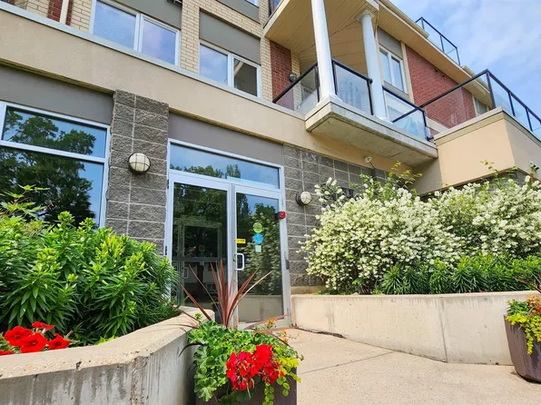 9750 94th St NW #207, Edmonton, AB T6C 2E3