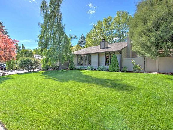 2nd image of 6216 S Moran Dr