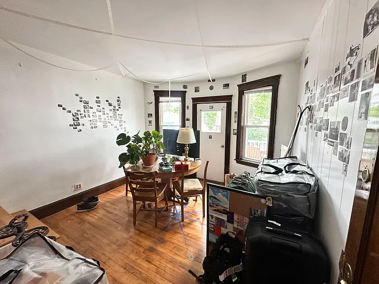 142 W Adams St #2 — Photo 10